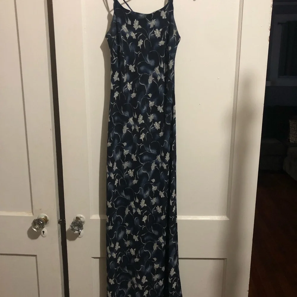 100%polyester Doree long floral summer dress, Great condition, size 3/4. - Picture 2 of 4